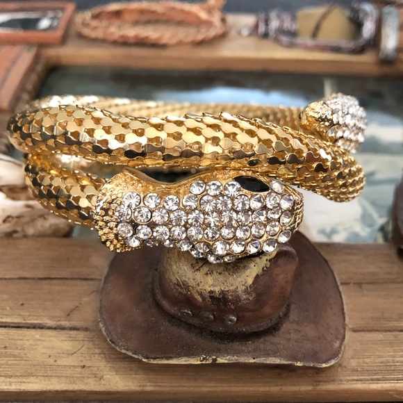 💥LAST ONE💥Gold Snake Bangle - Picture 7 of 7